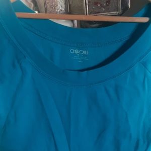 Women's  teal crew neck tshirt